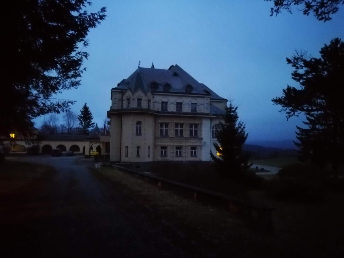 Vysoké nad Jizerou Hotel Vetrov المظهر الخارجي الصورة